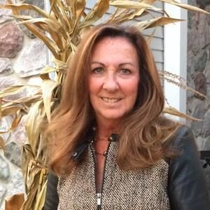 Meet your Posher, Carole